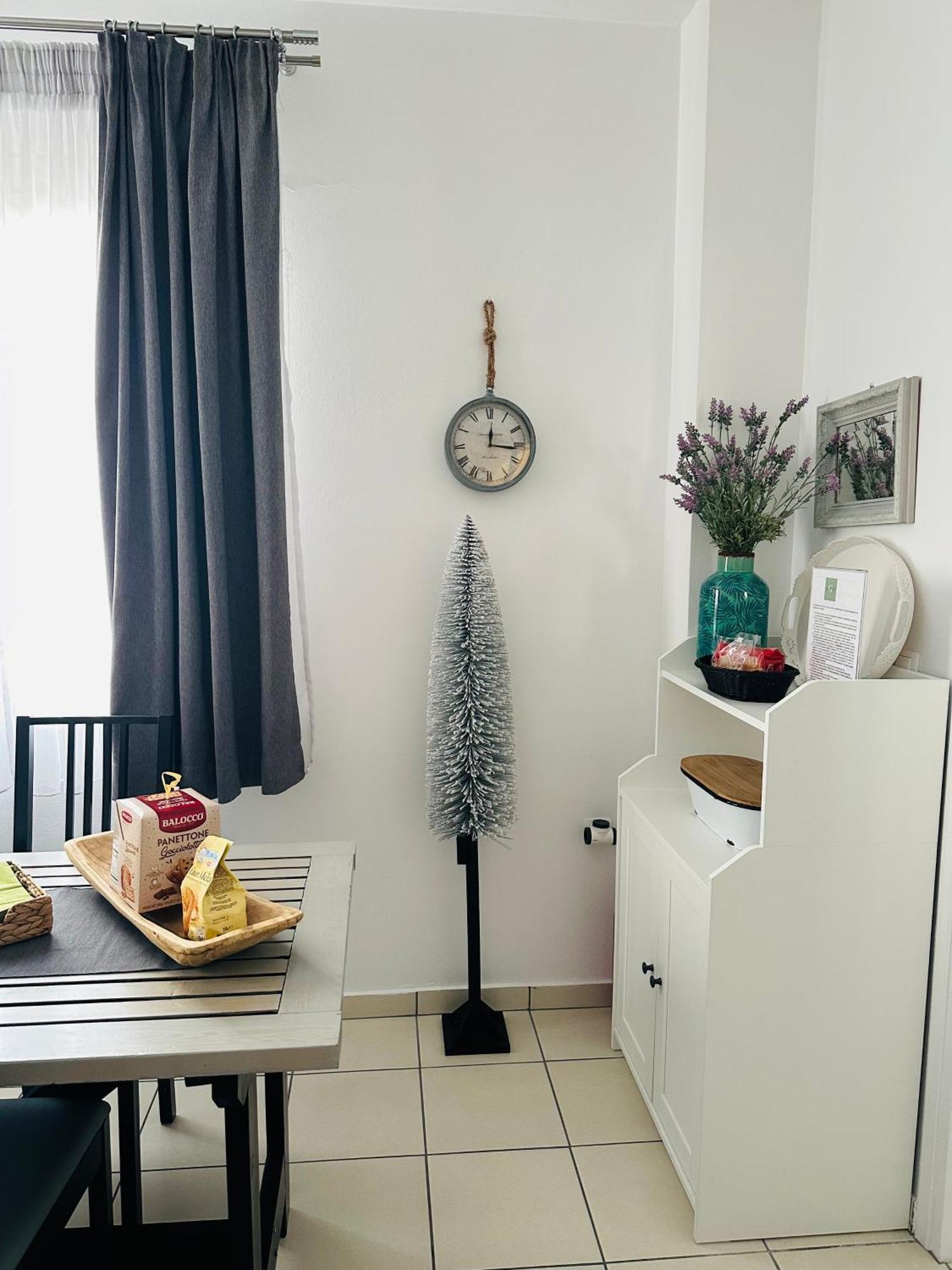 Gianna'S Apartment Central Aigio Cozy And Shining Exterior foto
